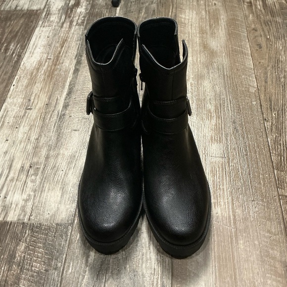 Black Leather Ankle Boots Size 10 - Picture 11 of 16